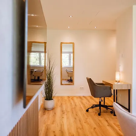 Visama, Moderne An Der Fulda-aue Apartment