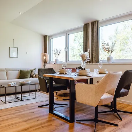 Visama, Moderne An Der Fulda-aue Apartment