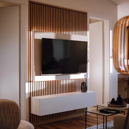 Visama, Moderne An Der Fulda-aue Apartment *