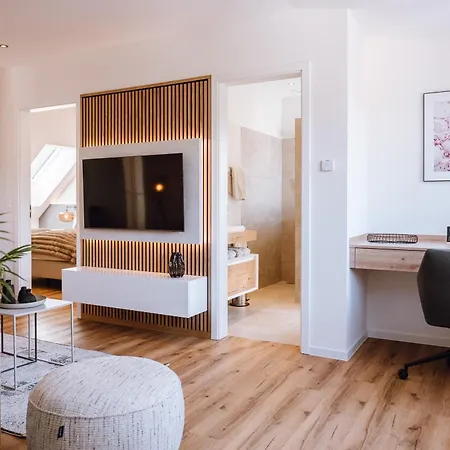Visama, Moderne An Der Fulda-aue Lejlighed