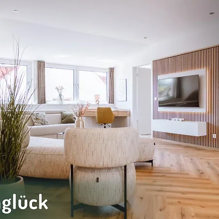 Visama, Moderne An Der Fulda-aue Apartamento *